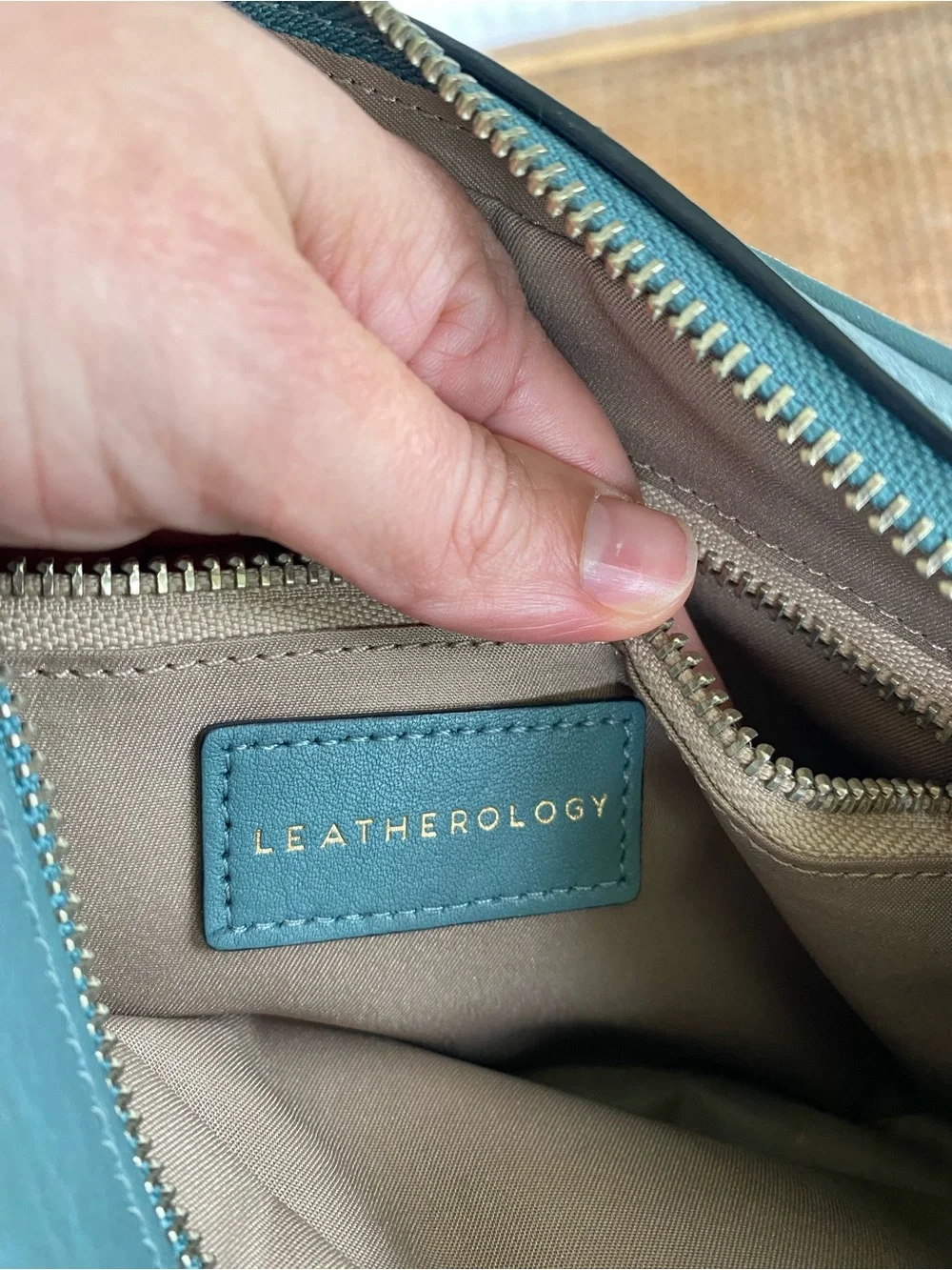 Leatherology Meadow Double Zip Camera Bag in Dusk - Picture 4 of 10